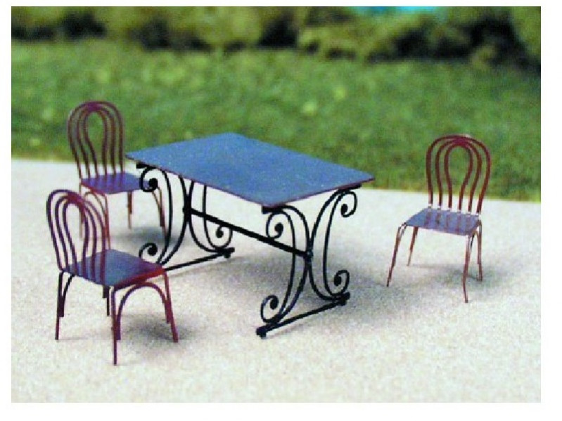 ABE 800, table-rectangulaire-6-chaises, Table à l'échelle N; table ho; table 1  160; bois modelisme; banc échelle 160; banc 1 160; table échelle n; table échelle 1 160; table bois n, table pour train electrique, table mode