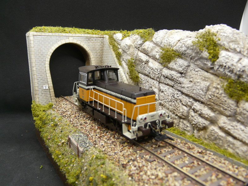entrée de tunnel avec remblai échelle ho, entrée tunnel avec mur de soutènement, entrée tunnel bois modelisme,  entrée de tunnel SAI, tunnel ho, 7