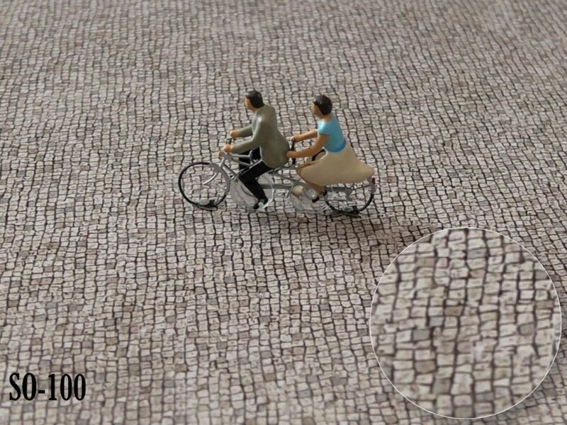 Revêtement de route en pavés gris