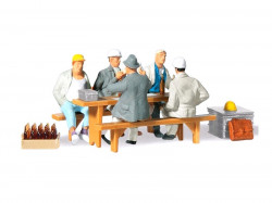 Ouvriers à table