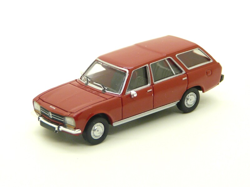 Peugeot 504 break rouge