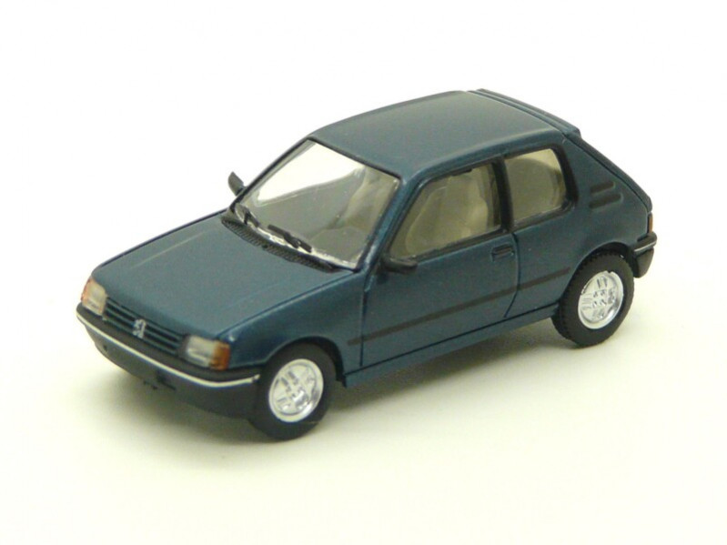 Peugeot 205 XR Bleu