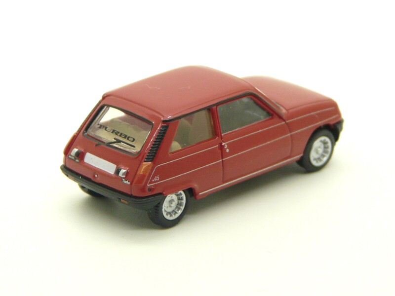Signus 5 Rouge Renault 5 Rouge Echelle HO 1/87 ème | Miniature SAI 7220 - BOIS MODÉLISME
